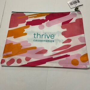Thrive Causemetics Pink and Green Makeup Bag NWT